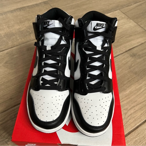 Nike Dunk High Retro - Picture 4 of 8